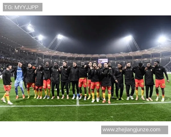 精彩回顾4月4号足球比赛直播盛况与精彩瞬间分析