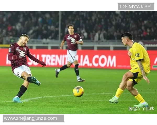 意甲焦点战帕尔马主场迎战都灵争夺三分的激烈对决